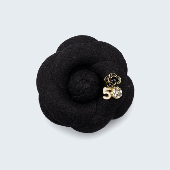 Black Classic Camellia Felt Brooch Pin - Picture 1 of 3